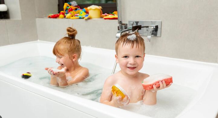 Qué se debe hacer si un niño ingiere accidentalmente una bomba de baño?